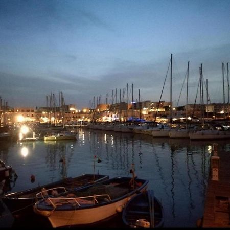 Tre Metri Sopra Il Mare Villa Bisceglie Eksteriør billede