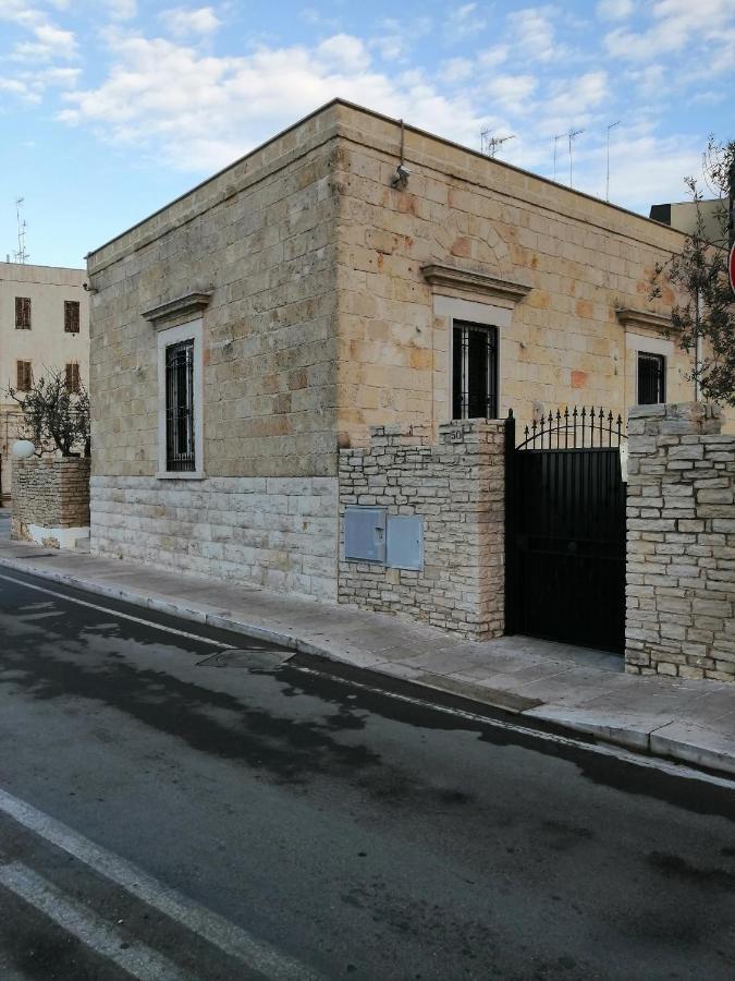 Tre Metri Sopra Il Mare Villa Bisceglie Eksteriør billede