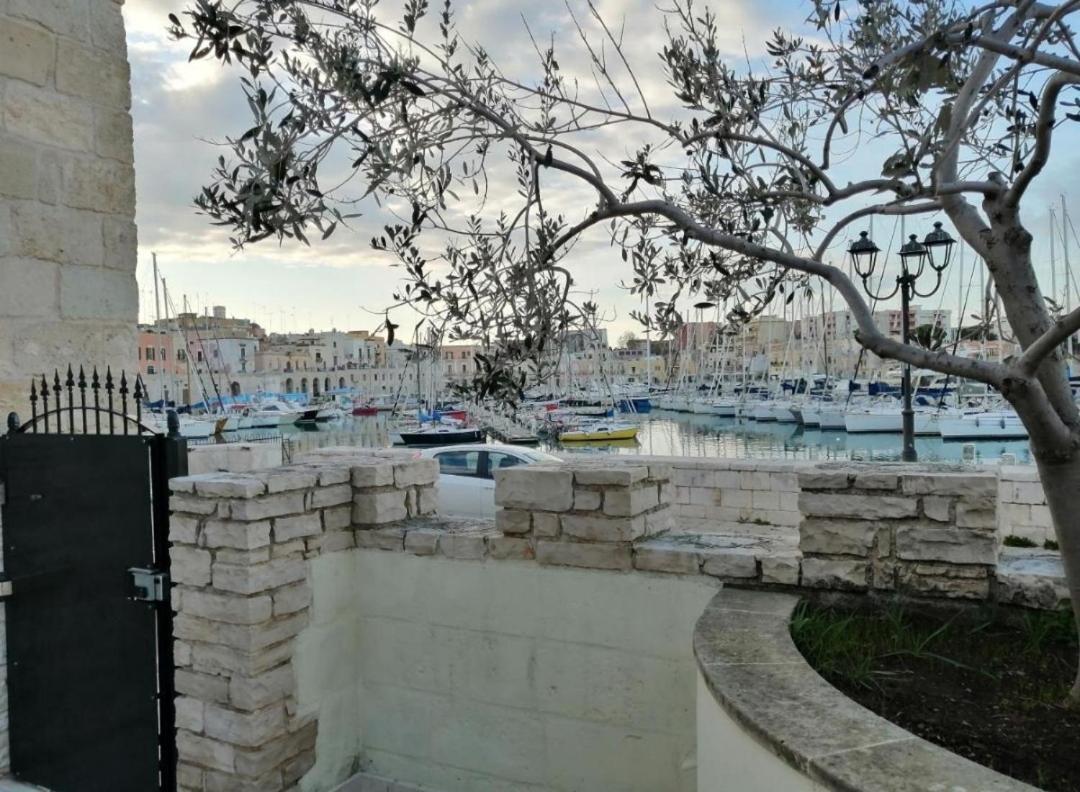 Tre Metri Sopra Il Mare Villa Bisceglie Eksteriør billede