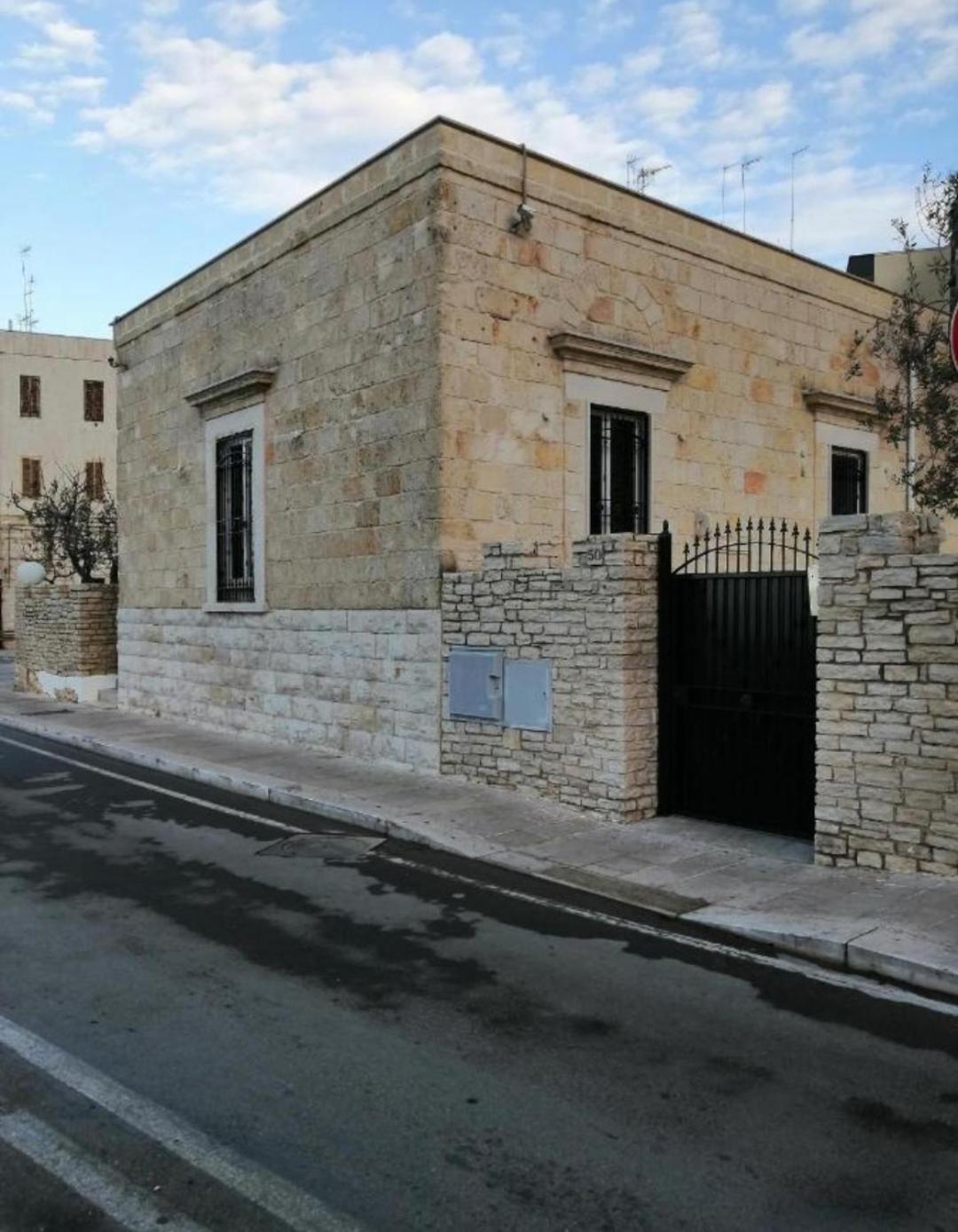 Tre Metri Sopra Il Mare Villa Bisceglie Eksteriør billede