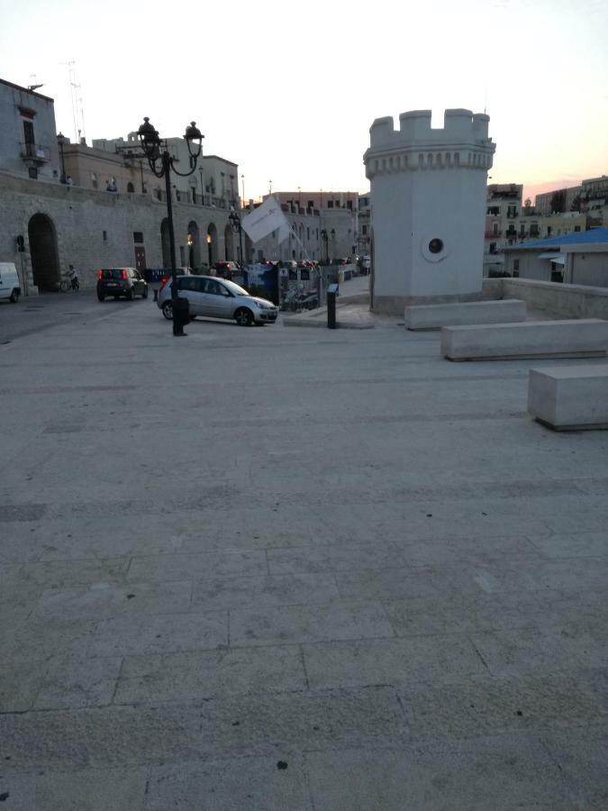 Tre Metri Sopra Il Mare Villa Bisceglie Eksteriør billede